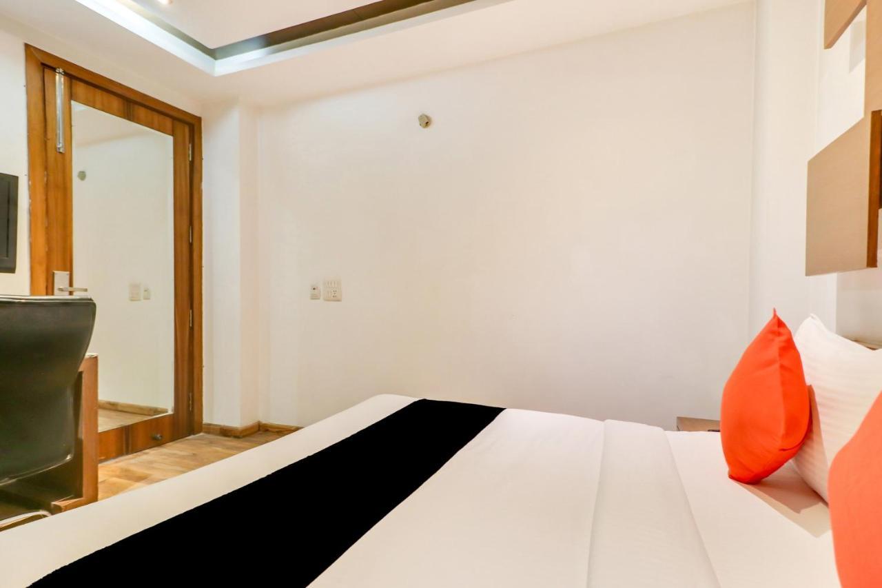 ניו דלהי Townhouse 939 Hotel Gagan Inn Near Satyam Inox Patel Nagar מראה חיצוני תמונה