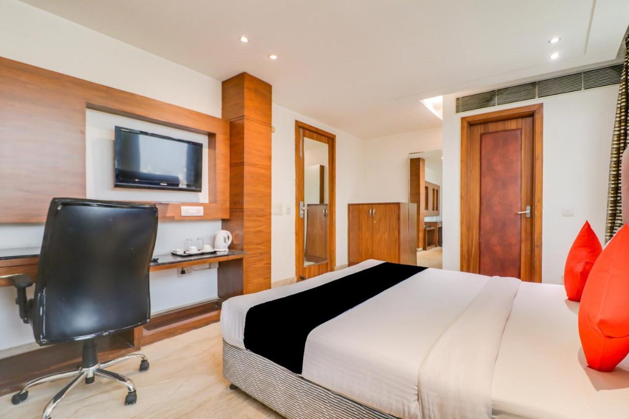 ניו דלהי Townhouse 939 Hotel Gagan Inn Near Satyam Inox Patel Nagar מראה חיצוני תמונה