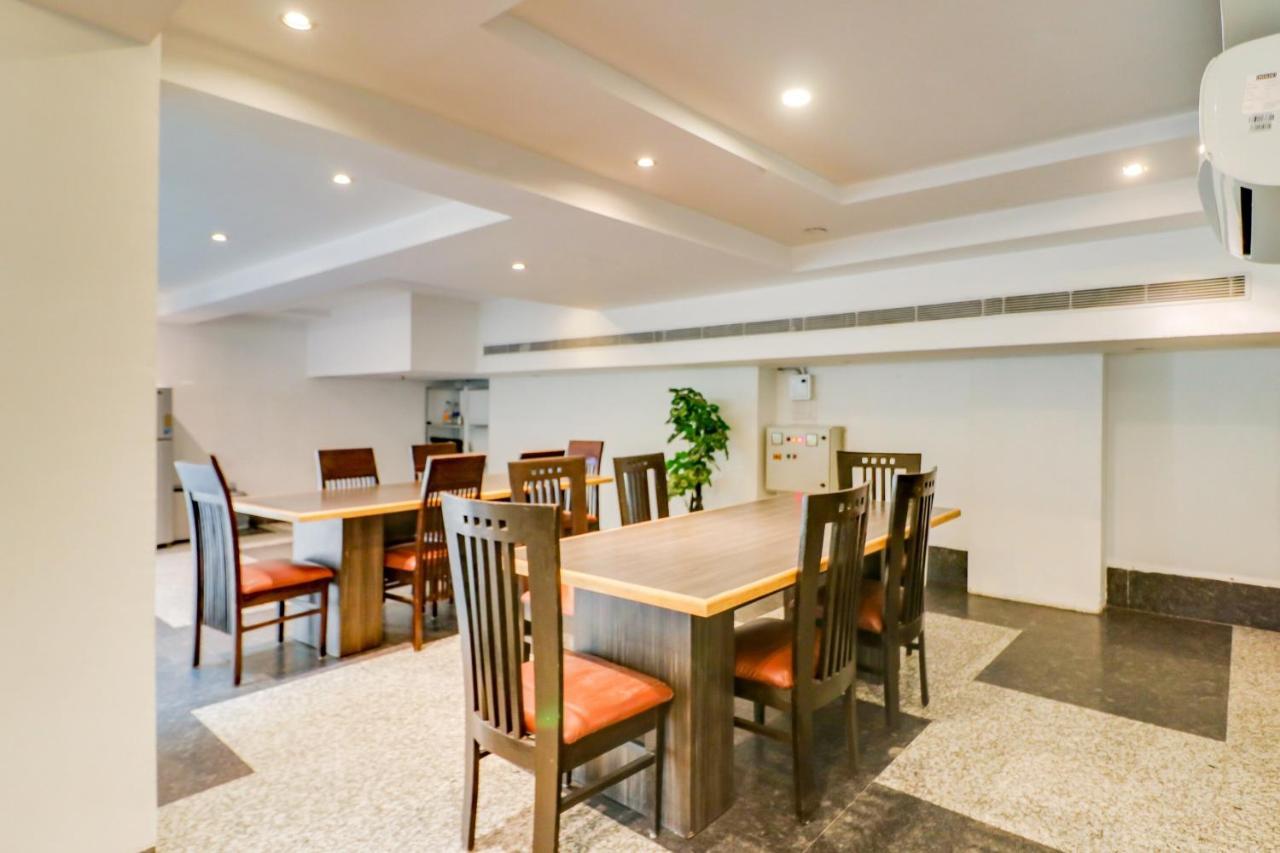ניו דלהי Townhouse 939 Hotel Gagan Inn Near Satyam Inox Patel Nagar מראה חיצוני תמונה