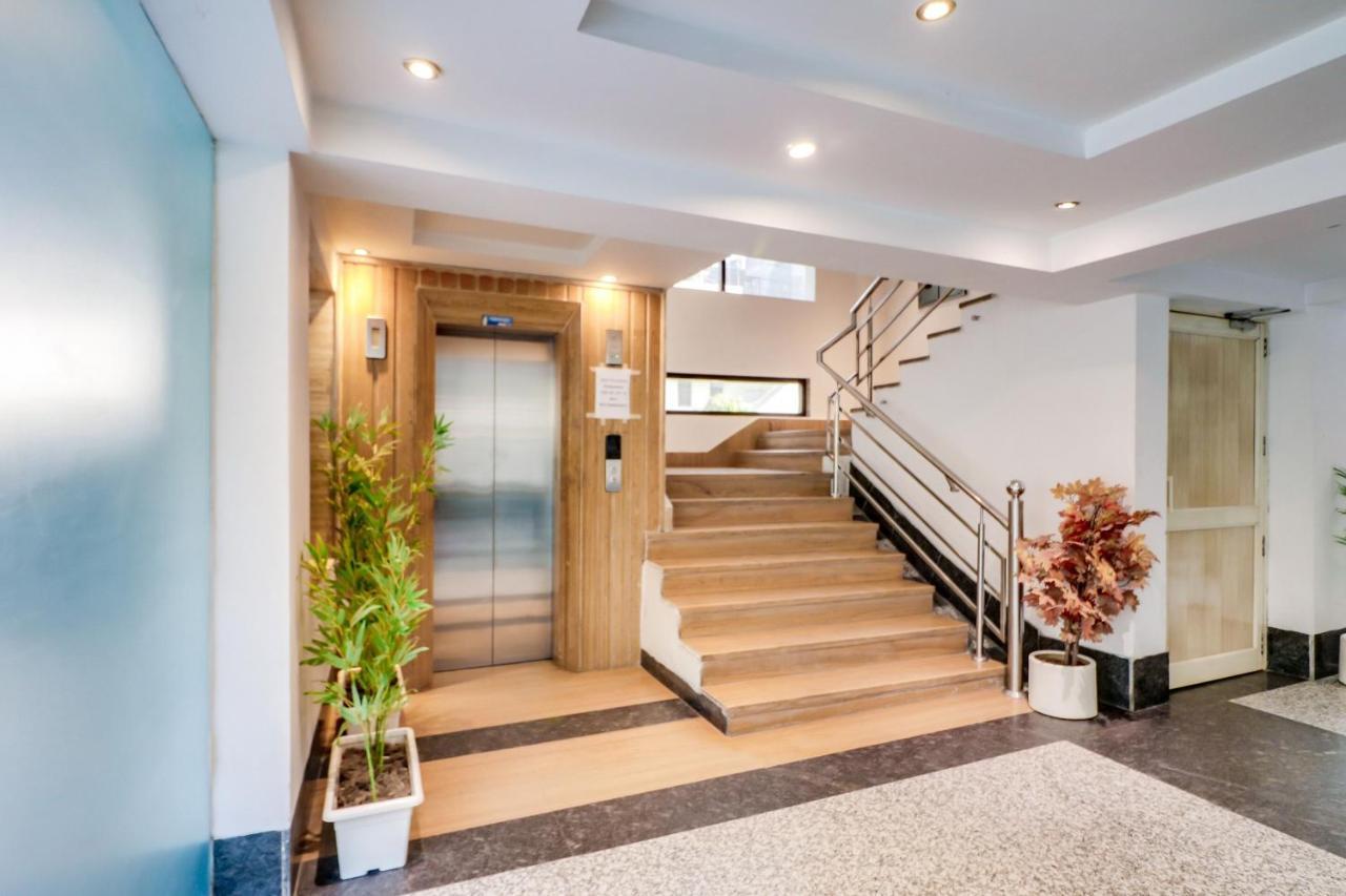 ניו דלהי Townhouse 939 Hotel Gagan Inn Near Satyam Inox Patel Nagar מראה חיצוני תמונה
