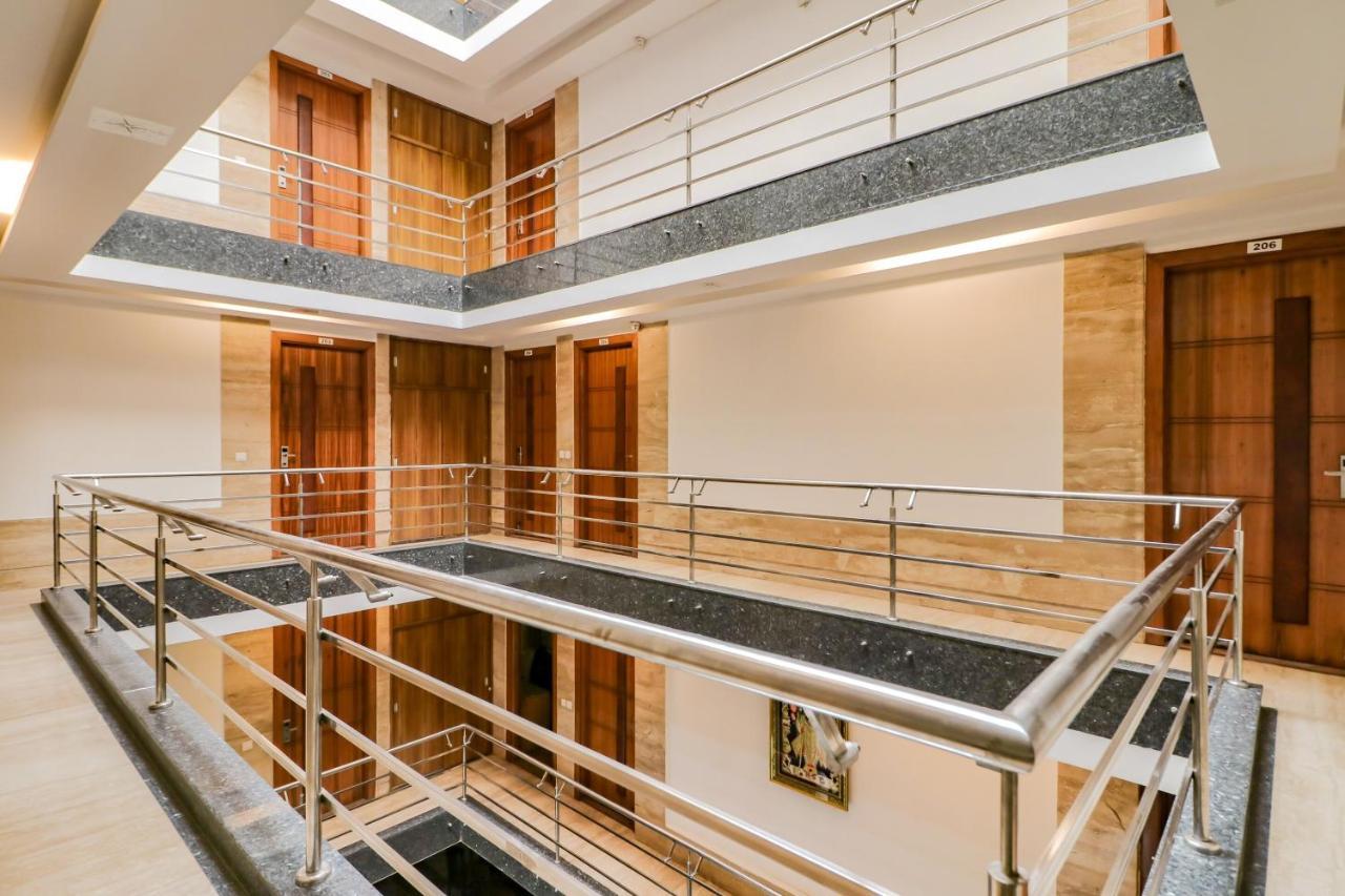 ניו דלהי Townhouse 939 Hotel Gagan Inn Near Satyam Inox Patel Nagar מראה חיצוני תמונה