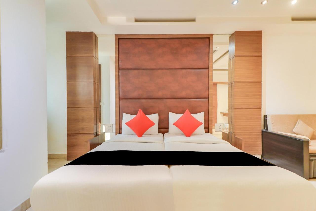 ניו דלהי Townhouse 939 Hotel Gagan Inn Near Satyam Inox Patel Nagar מראה חיצוני תמונה