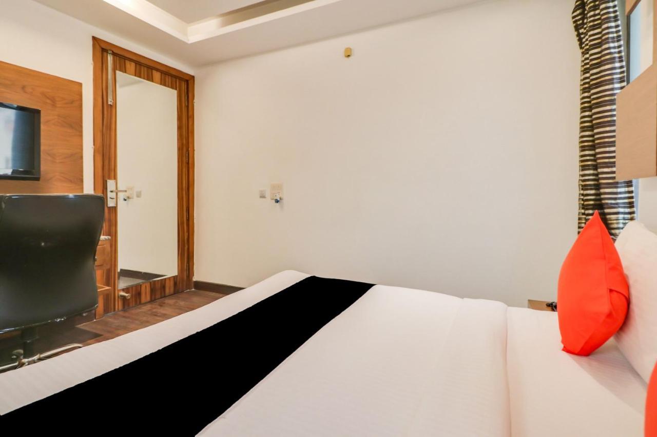 ניו דלהי Townhouse 939 Hotel Gagan Inn Near Satyam Inox Patel Nagar מראה חיצוני תמונה